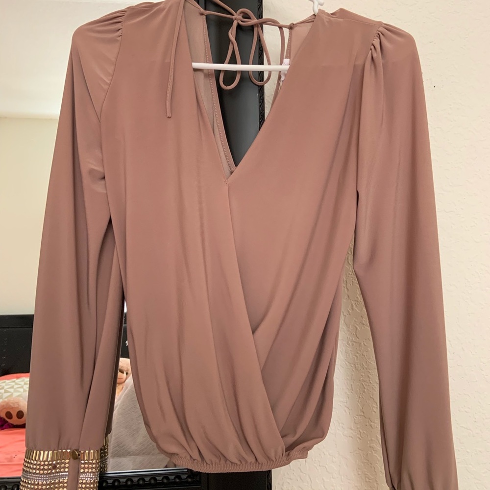 Nude blouse with sequin cuffs